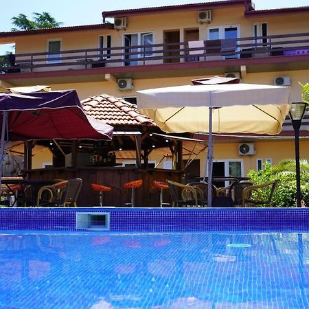 Ponto Hotel Kobuleti Ngoại thất bức ảnh