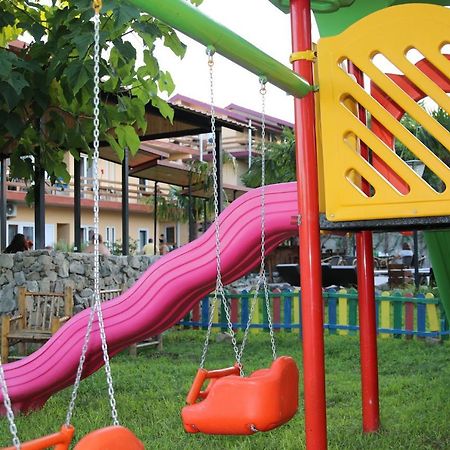 Ponto Hotel Kobuleti Ngoại thất bức ảnh