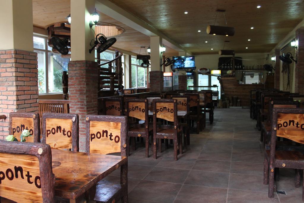 Ponto Hotel Kobuleti Ngoại thất bức ảnh