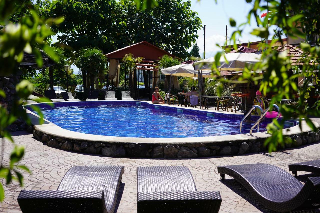 Ponto Hotel Kobuleti Ngoại thất bức ảnh